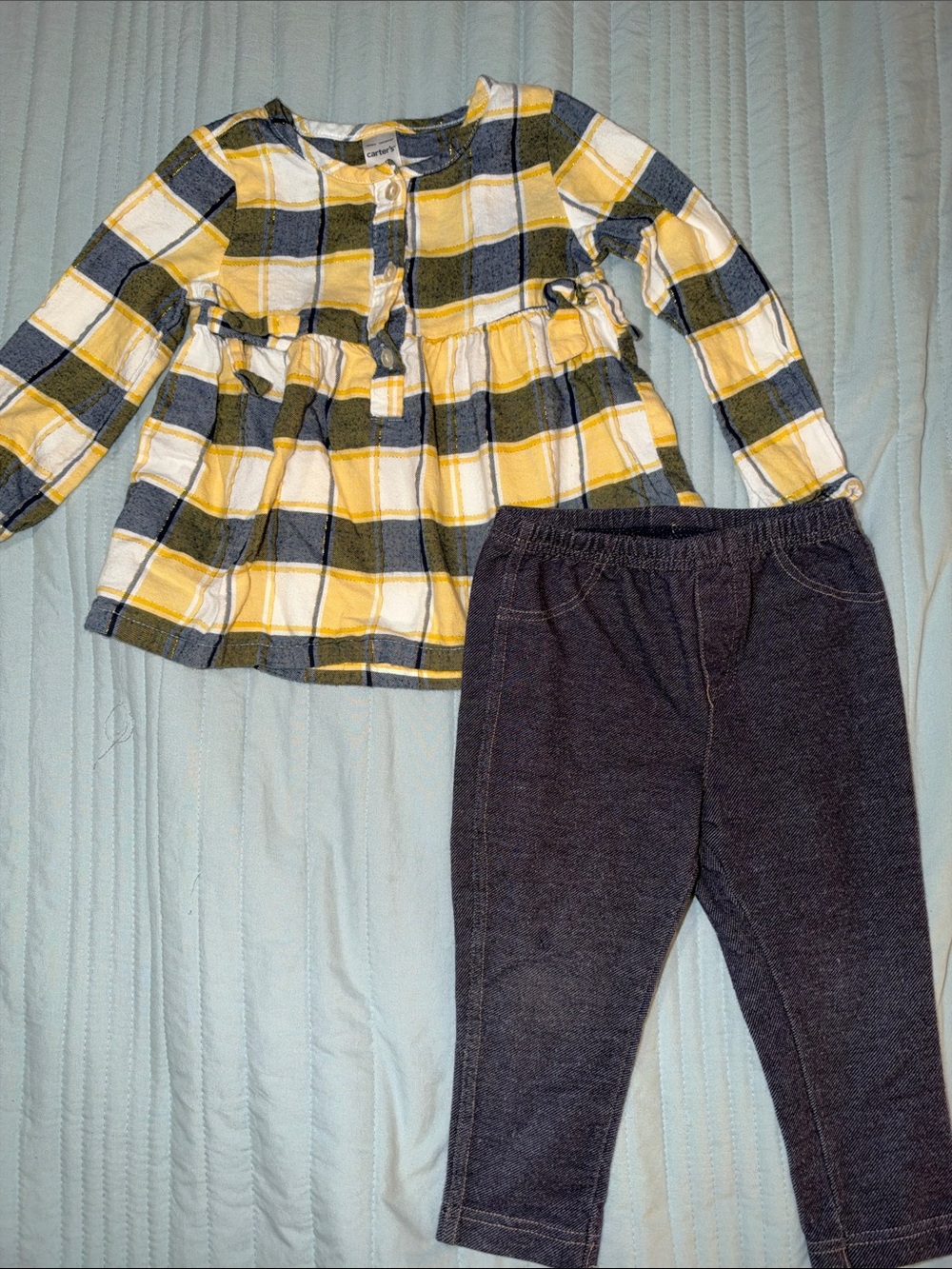 Cute Fall or Family Photo Outfit
